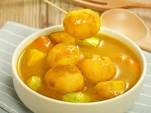 咖喱湯魚蛋與蘿蔔